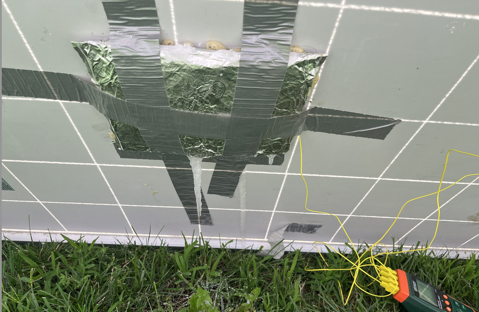 The setup of solar panel project with Glauber's Salt behind